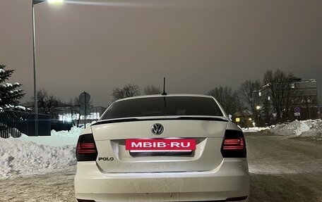 Volkswagen Polo VI (EU Market), 2017 год, 550 000 рублей, 2 фотография