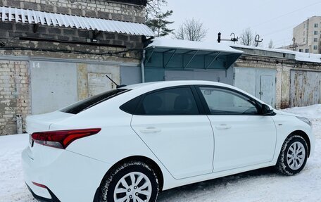 Hyundai Solaris II рестайлинг, 2019 год, 1 355 000 рублей, 5 фотография
