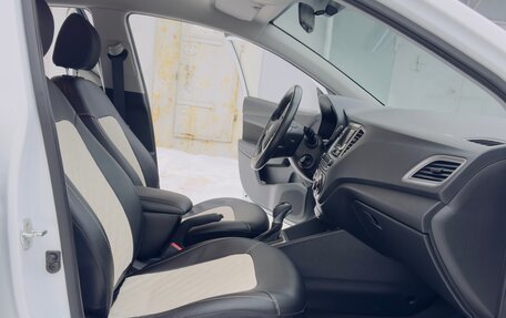 Hyundai Solaris II рестайлинг, 2019 год, 1 355 000 рублей, 31 фотография