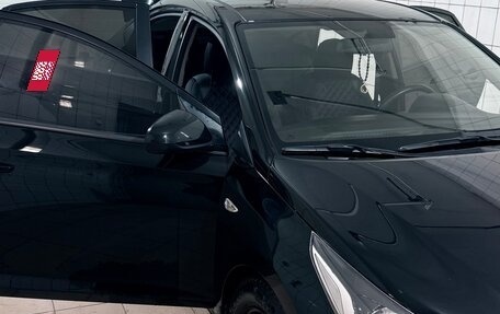 Hyundai Solaris II рестайлинг, 2017 год, 1 260 000 рублей, 10 фотография