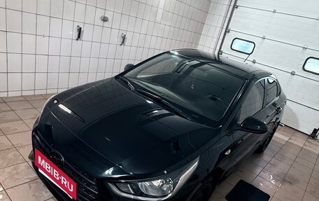 Hyundai Solaris II рестайлинг, 2017 год, 1 260 000 рублей, 21 фотография