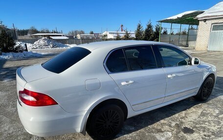 Skoda Superb III рестайлинг, 2013 год, 1 100 000 рублей, 17 фотография
