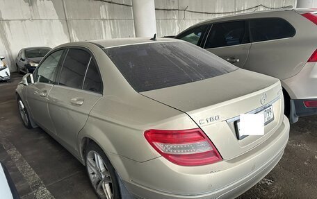 Mercedes-Benz C-Класс, 2010 год, 800 000 рублей, 4 фотография
