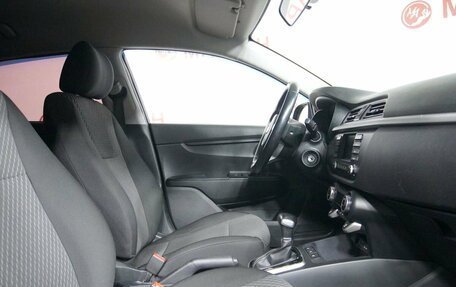 KIA Rio IV, 2019 год, 1 034 000 рублей, 10 фотография