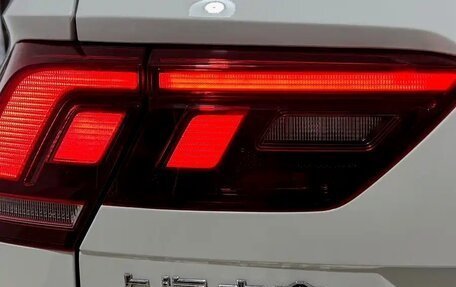 Volkswagen Tiguan II, 2023 год, 2 605 000 рублей, 8 фотография