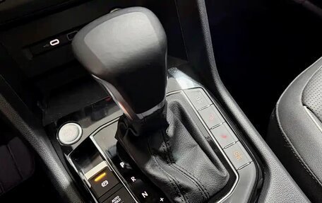 Volkswagen Tiguan II, 2023 год, 2 605 000 рублей, 21 фотография