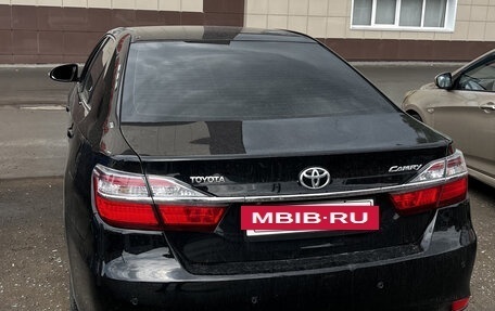 Toyota Camry, 2015 год, 1 790 000 рублей, 2 фотография