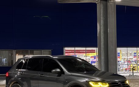 Volkswagen Tiguan II, 2021 год, 3 200 000 рублей, 2 фотография