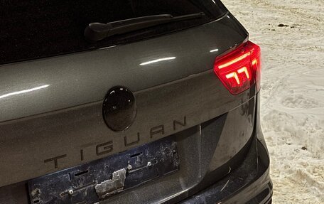 Volkswagen Tiguan II, 2021 год, 3 200 000 рублей, 19 фотография