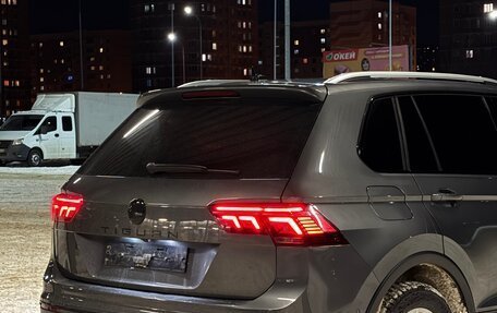 Volkswagen Tiguan II, 2021 год, 3 200 000 рублей, 20 фотография