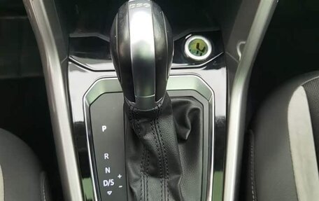 Volkswagen T-Roc I, 2021 год, 1 424 978 рублей, 14 фотография