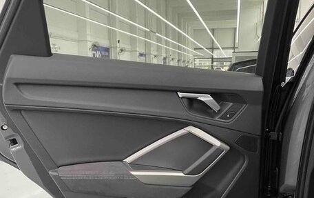 Audi Q3, 2023 год, 2 800 000 рублей, 22 фотография