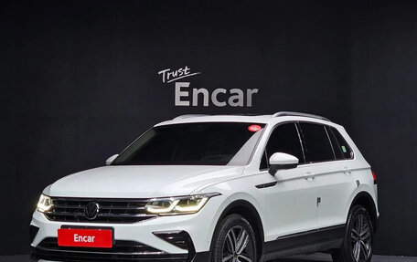 Volkswagen Tiguan II, 2023 год, 3 400 069 рублей, 1 фотография