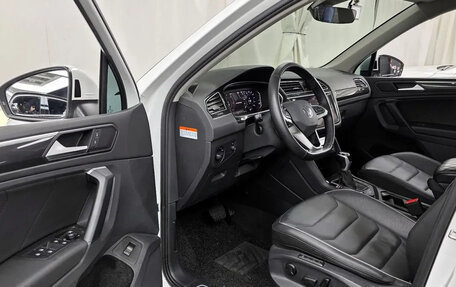 Volkswagen Tiguan II, 2023 год, 3 400 069 рублей, 5 фотография