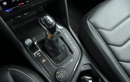 Volkswagen Tiguan II, 2023 год, 3 400 069 рублей, 9 фотография