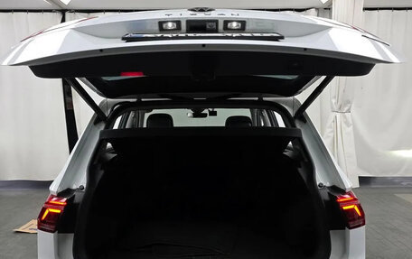 Volkswagen Tiguan II, 2023 год, 3 400 069 рублей, 17 фотография