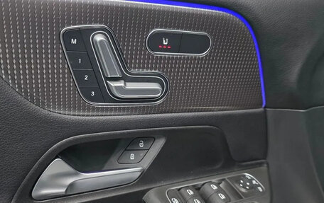 Mercedes-Benz GLB, 2024 год, 3 970 000 рублей, 12 фотография