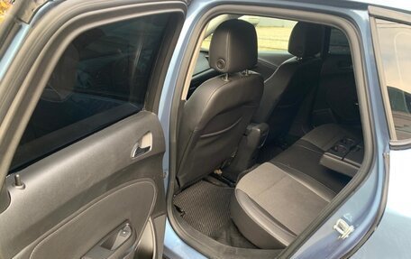 Opel Astra J, 2010 год, 730 000 рублей, 4 фотография