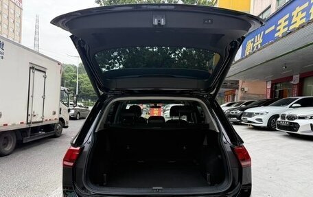 Volkswagen Tiguan II, 2021 год, 2 700 000 рублей, 7 фотография