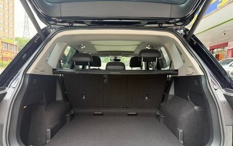 Volkswagen Tiguan II, 2021 год, 2 700 000 рублей, 8 фотография