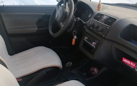 Skoda Fabia II, 2009 год, 550 000 рублей, 4 фотография