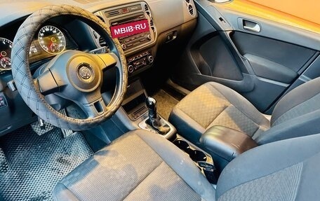 Volkswagen Tiguan I, 2012 год, 939 000 рублей, 2 фотография