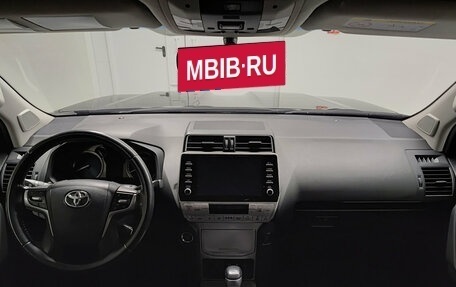 Toyota Land Cruiser Prado 150 рестайлинг 2, 2021 год, 6 900 000 рублей, 14 фотография