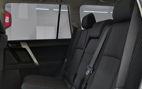 Toyota Land Cruiser Prado 150 рестайлинг 2, 2021 год, 6 900 000 рублей, 12 фотография