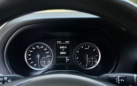 Mercedes-Benz V-Класс, 2021 год, 7 000 000 рублей, 8 фотография