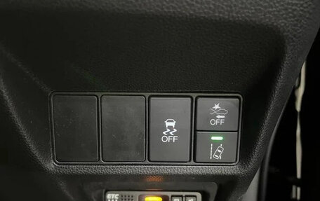 Honda Stepwgn IV, 2018 год, 1 900 000 рублей, 14 фотография