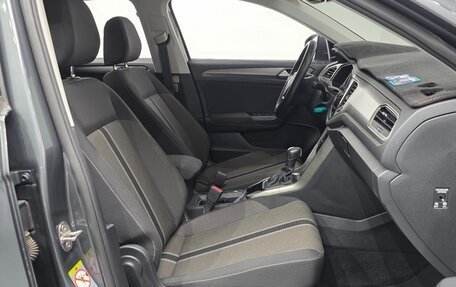 Volkswagen T-Roc I, 2021 год, 2 130 000 рублей, 15 фотография