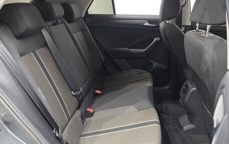 Volkswagen T-Roc I, 2021 год, 2 130 000 рублей, 12 фотография