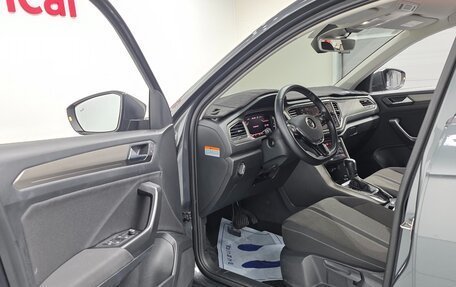 Volkswagen T-Roc I, 2021 год, 2 130 000 рублей, 14 фотография