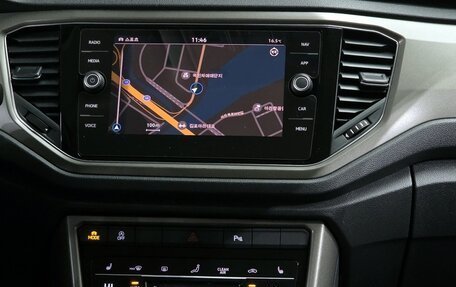 Volkswagen T-Roc I, 2021 год, 2 130 000 рублей, 20 фотография