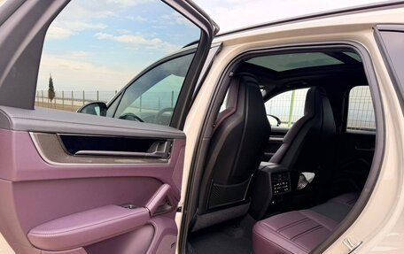 Porsche Cayenne III, 2025 год, 18 700 000 рублей, 15 фотография