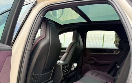 Porsche Cayenne III, 2025 год, 18 700 000 рублей, 17 фотография