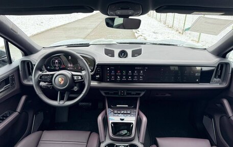 Porsche Cayenne III, 2025 год, 18 700 000 рублей, 14 фотография