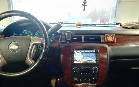 Chevrolet Tahoe III, 2011 год, 2 100 000 рублей, 8 фотография