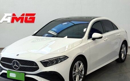 Mercedes-Benz A-Класс, 2023 год, 2 402 000 рублей, 1 фотография