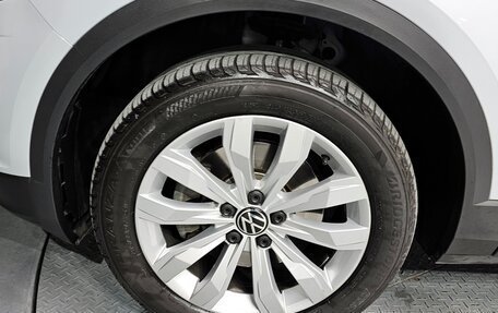 Volkswagen T-Roc I, 2021 год, 2 220 000 рублей, 6 фотография