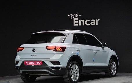 Volkswagen T-Roc I, 2021 год, 2 220 000 рублей, 4 фотография