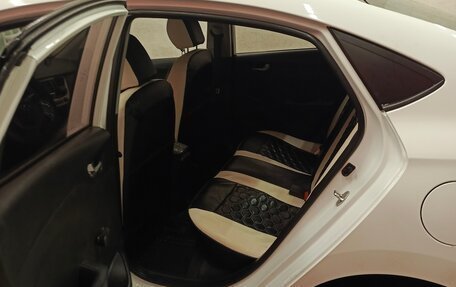 Hyundai Solaris II рестайлинг, 2017 год, 1 230 000 рублей, 10 фотография