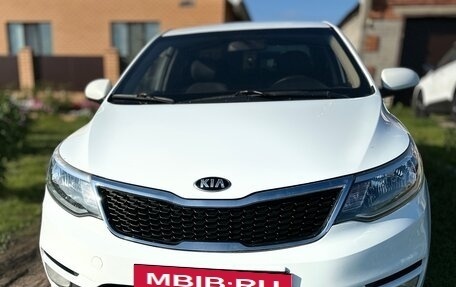 KIA Rio III рестайлинг, 2015 год, 800 000 рублей, 2 фотография