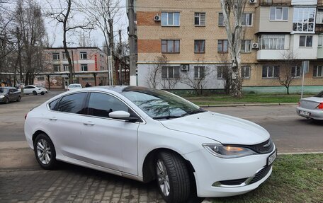 Chrysler 200 II, 2016 год, 1 300 000 рублей, 2 фотография