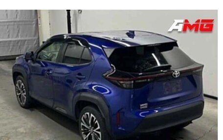 Toyota Yaris Cross, 2022 год, 1 725 000 рублей, 2 фотография