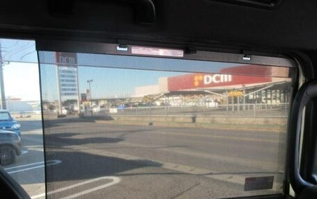 Toyota Noah III, 2017 год, 2 030 000 рублей, 16 фотография