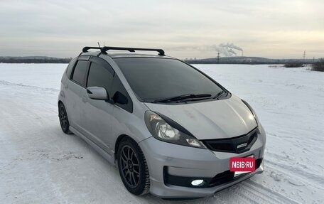 Honda Fit III, 2011 год, 858 000 рублей, 4 фотография