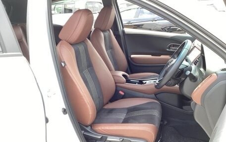 Honda Vezel, 2020 год, 1 650 000 рублей, 8 фотография