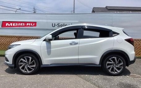 Honda Vezel, 2020 год, 1 650 000 рублей, 13 фотография