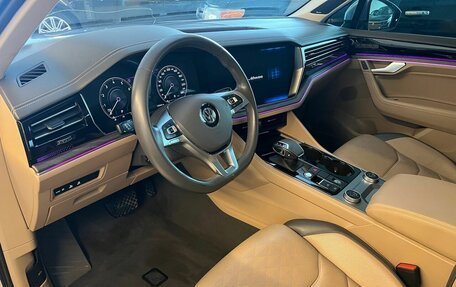 Volkswagen Touareg III, 2019 год, 4 874 000 рублей, 9 фотография